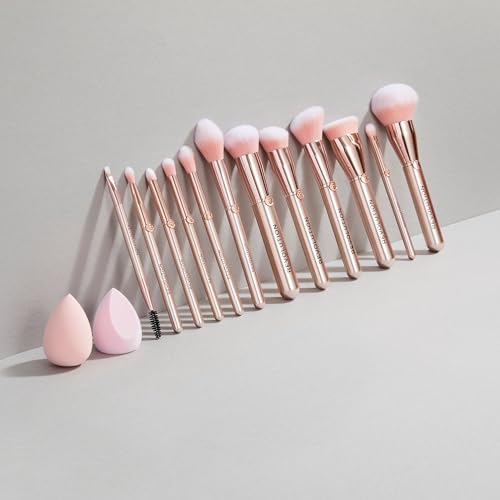 Revolution Create Ultimate Powder Brush R12 - Vegan & Cruelty-Free