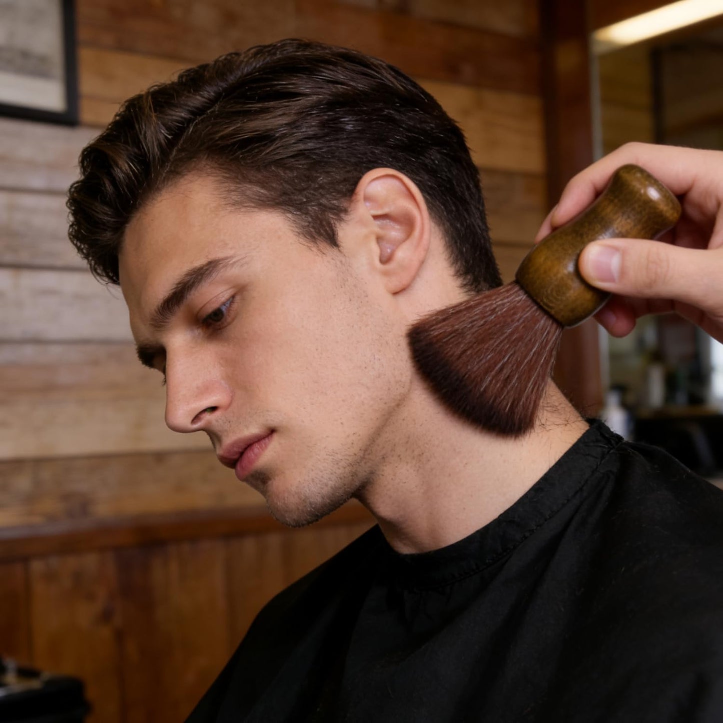 Neck Duster Brush Professional Barber Neck Duster Brush Soft Barber Face Cleaning Hairbrush Nylon Hair Cutting Kits Barber Accessories Cleaning Supplies