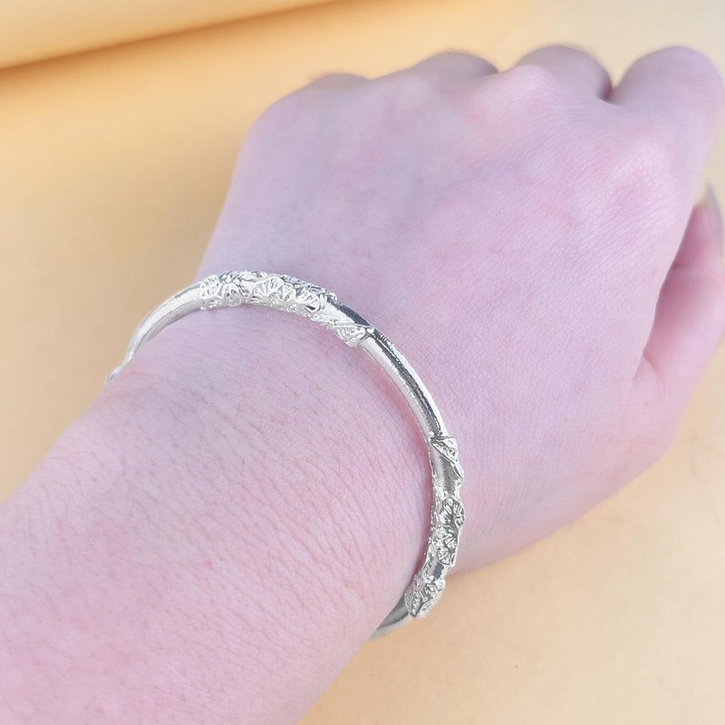 925 Sterling Silver Bangle | Open-End Dainty & Elegant Bracelet for Women