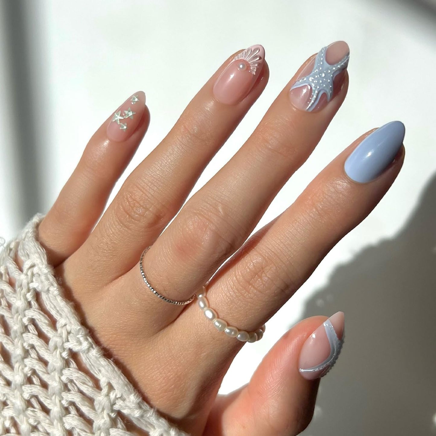 Glamnetic Press On Nails - Honey Bun | Trendy Velvet Sparkly Short Almond Nails | 30 Nail Kit with Glue, 15 Sizes