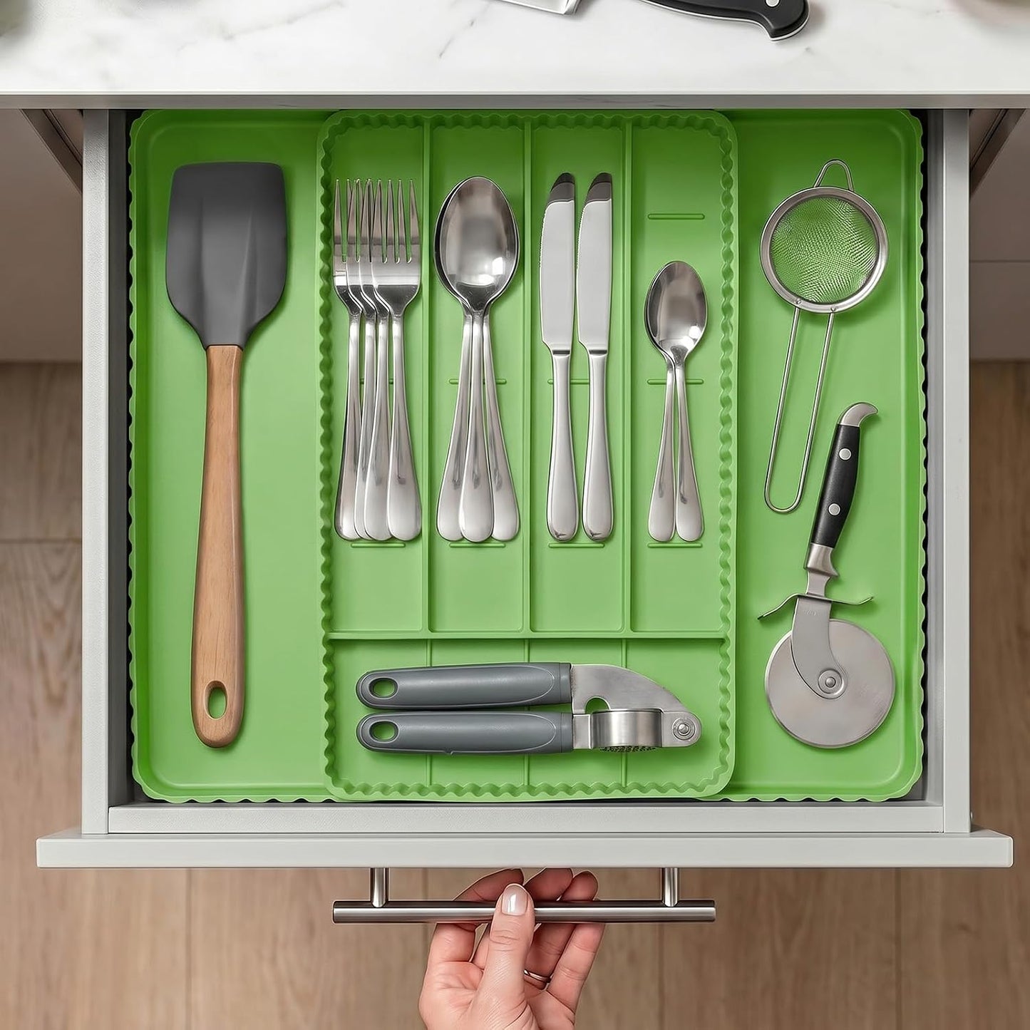 Expandable Silverware Organizer - Adjustable 7-Compartment Cutlery Tray | Heat-Resistant Silicone, Black - 50% Larger Capacity