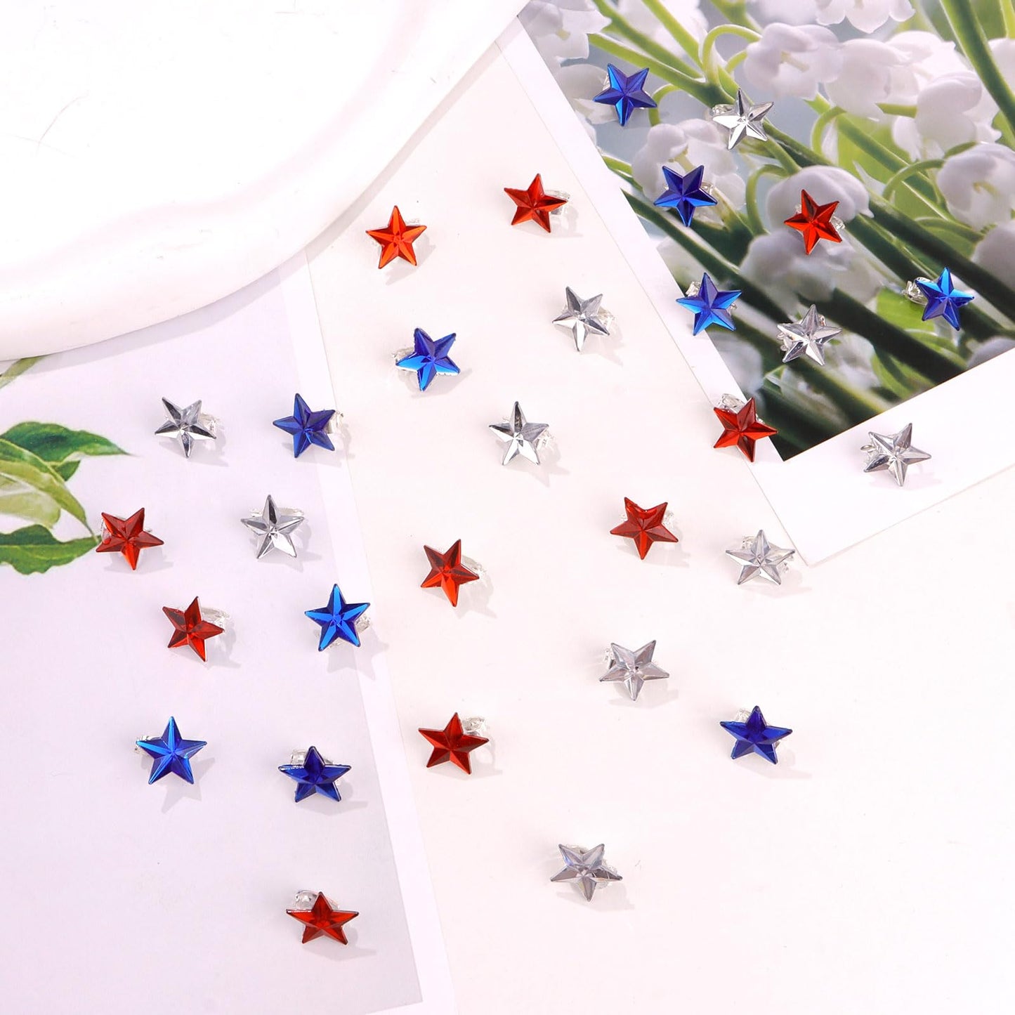 YISSION 30Pcs 4th of July Hair Clips for Women & Girls, Patriotic Red White Blue Sparkly Mini Star Barrettes, No Slip Hair Pins for Braids, Independence Day Memorial Day Hair Accessories Party Favors