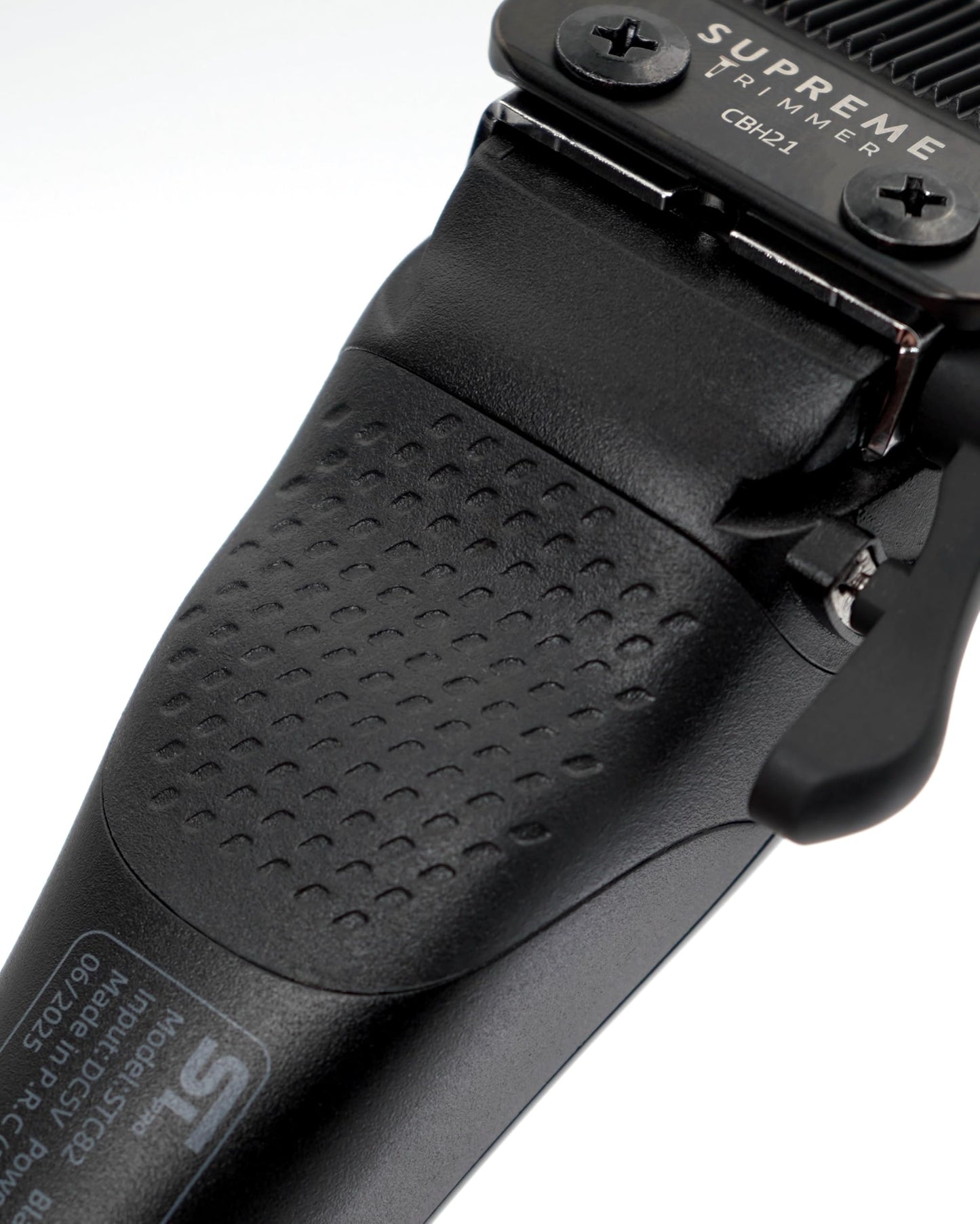 Supreme Trimmer Darkstar 82 Metal Body Clipper w. Magnetic Vector Motor | 180 Min Run Time, 9100 RPM Hair Clipper | Low Noise Professional Barber Clipper DLC Tade Blade | STC82 (Black)