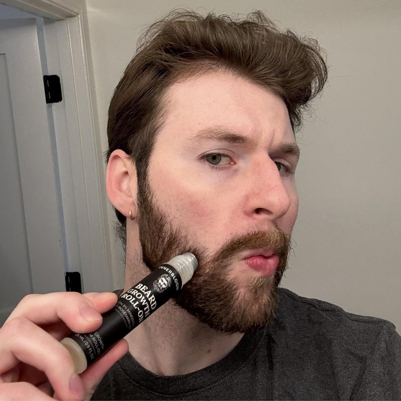 Minoxidil 5% Beard Growth Roller - Portable Mustache & Beard Enhancer with Rosemary Oil