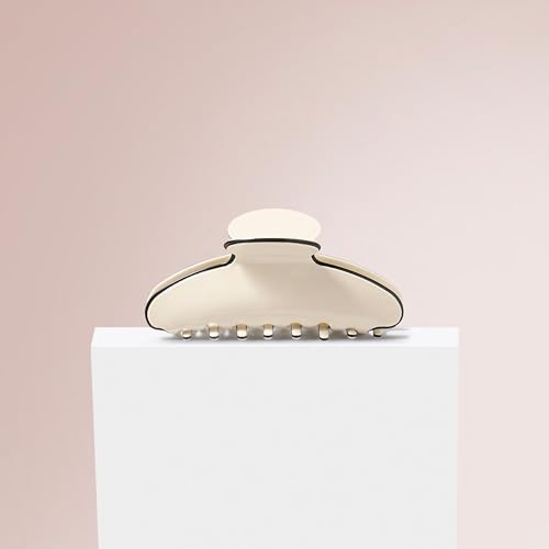 Chic Couture Claw Clip for Women - Durable & Lightweight Hair Accessory