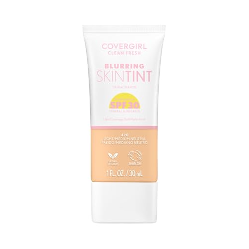 COVERGIRL Clean Fresh Blurring Skin Tint SPF 30 - Light/Medium Neutral