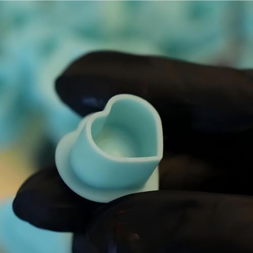 Fnskatzici 200Pcs Heart-Shaped Tattoo Ink Caps with Base - White Silicone Pigment Cups for Tattoo & Microblading