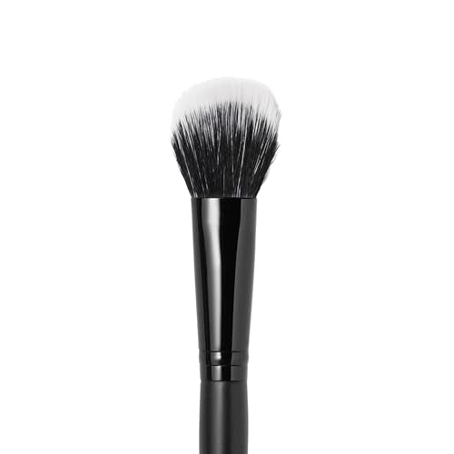 e.l.f. Putty Blush Brush - Vegan Makeup Brush for Cream Formulas