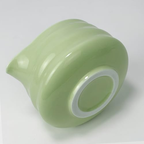 Handmade Matcha Bowl with Spout - 500ml Ceramic Tea Chawan