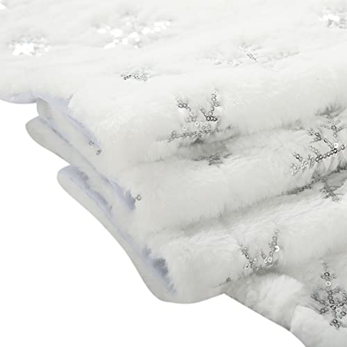 18in White Faux Fur Christmas Tree Skirt with Silver Snowflakes