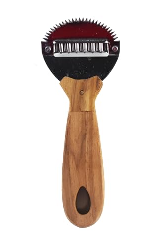 Traditional Coconut Scraper with Stainless Steel Blade - Ergonomic Kitchen Grater Tool