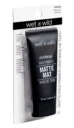 wet n wild Photo Focus Matte Face Primer with Aloe Vera & Vitamin E