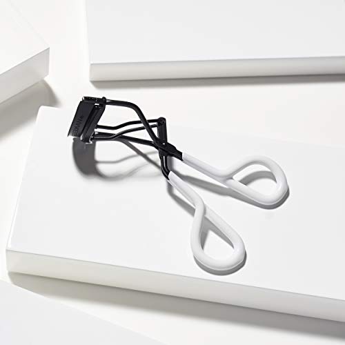 Tweezerman Great Grip Eyelash Curler - Matte Black Onyx Professional Tool