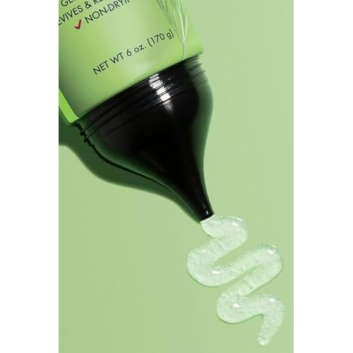 Mielle Organics Rosemary & Mint Sugar Exfoliating Scalp Scrub - Gentle Pre-Shampoo Dry Scalp Treatment for Oil & Product Buildup - Biotin Infused Non-Drying, Moisturizing Formula (6 Fl Oz)
