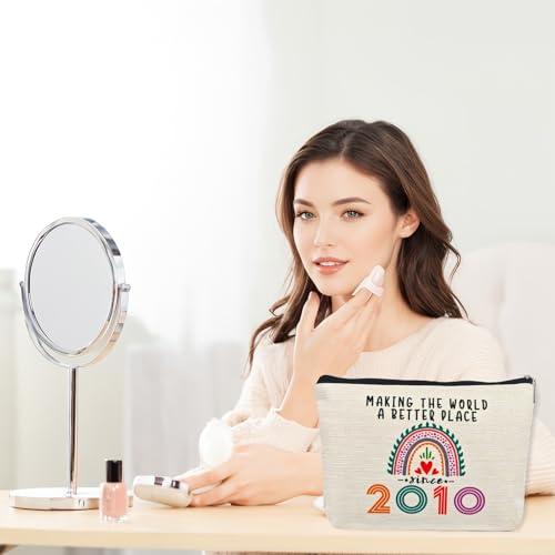 Sweet 16 Birthday Makeup Bag - Trendy Gift for 16 Year Old Teenage Girls