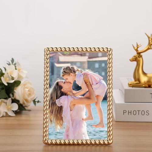 Elegant 4x6 Gold Photo Frame with Velvet Backing & Glass Front