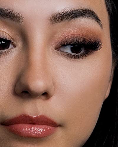 Rinna Beauty Lash Out Mascara - Volumizing & Lengthening Jet Black