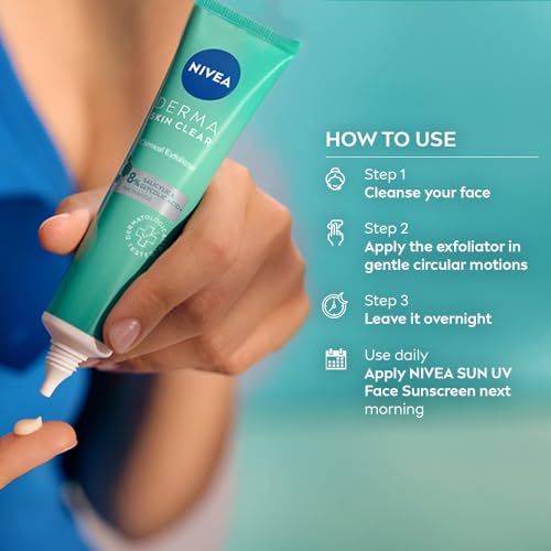 NIVEA Derma Skin Clear Night Exfoliator with Glycolic & Salicylic Acid, 40ml