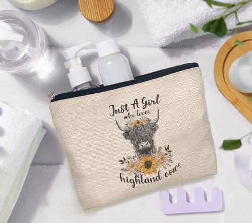 Highland Cow Makeup Bag - Stylish Travel Toiletry Bag for Women