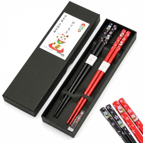 Japanese Lacquered Wooden Chopsticks Set - Maneki-neko Design Gift Box