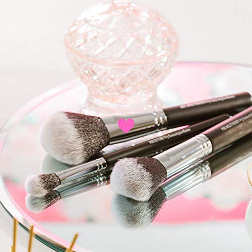 Large Powder Brush - Fluffy Makeup Brush for Face & Body