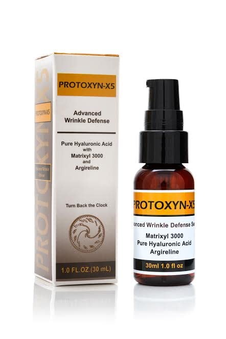 Peptide Anti-Aging Face Serum with Hyaluronic Acid & Vitamin C