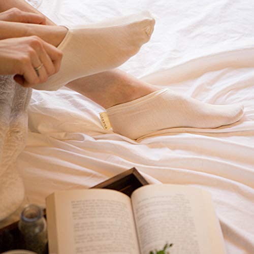 Urbana Spa Prive Moisturizing Booties for Soft Skin