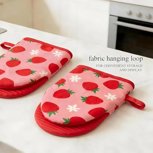 Cute Strawberry Mini Oven Mitts Set - 2-Pack Heat-Resistant Kitchen Gloves