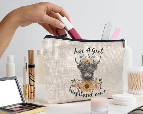 Highland Cow Makeup Bag - Stylish Travel Toiletry Bag for Women