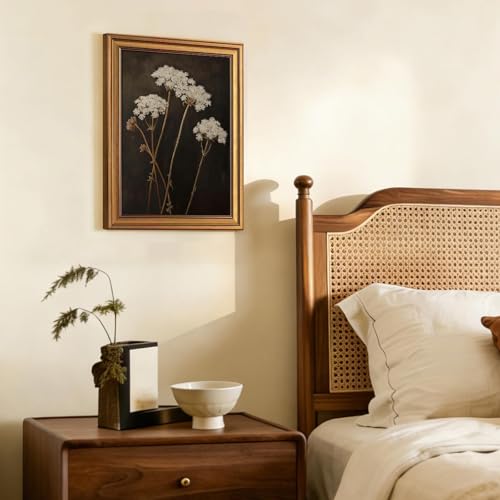 Vintage Botanical Wall Art - Queen Anne's Lace Canvas Print with Gold Frame - 9x11 Inch