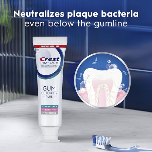 Crest Gum Detoxify Plus Toothpaste, Sensitivity & Whitening, 4.5 oz (3 Pack)