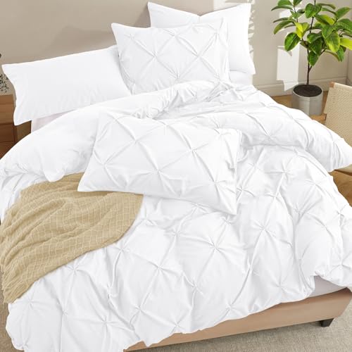VACVELT King Size Pintuck Pillow Shams - 2 Pack, Soft Microfiber