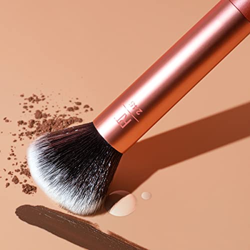 Real Techniques Everything Face Makeup Brush - Oversized Fluffy Blending Brush