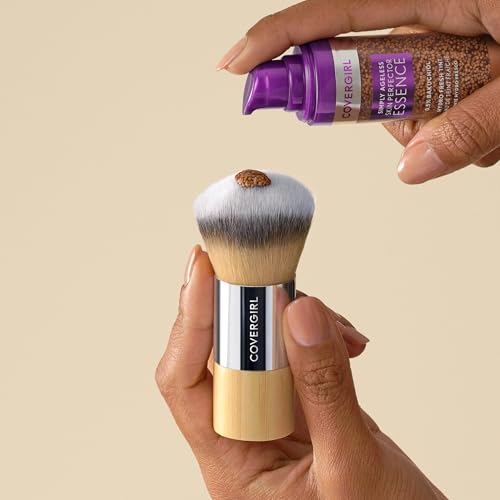 CoverGirl Blending Foundation Brush - Vegan Bristles for Streak-Free Application