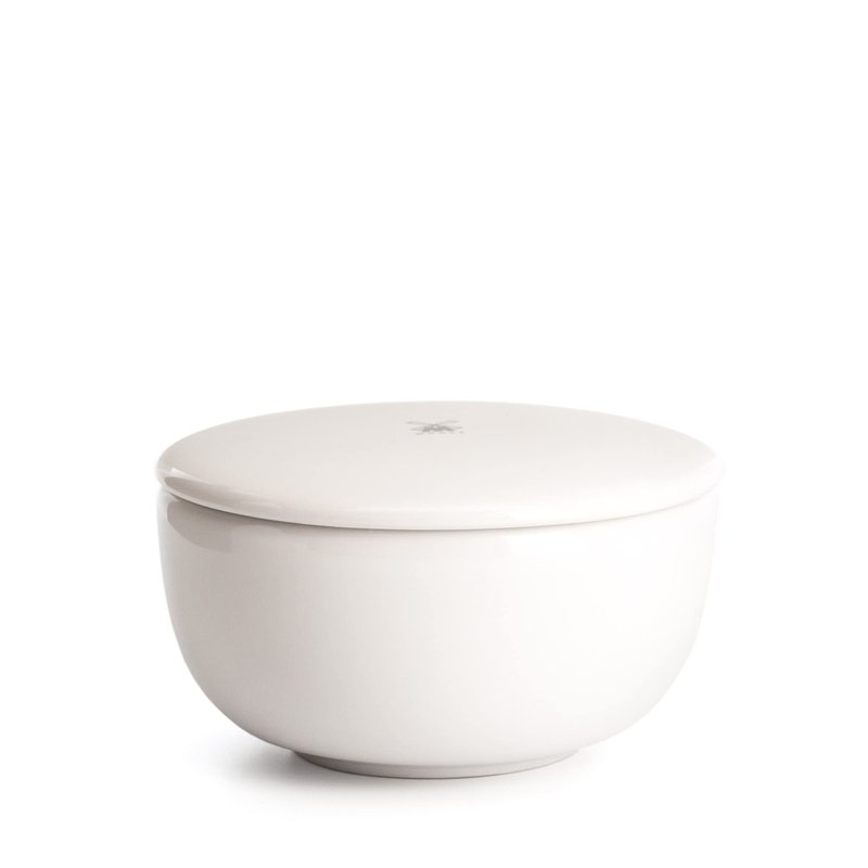 MÜHLE SHAVE CARE Porcelain Dish incl. Sandalwood Shaving Soap 65g