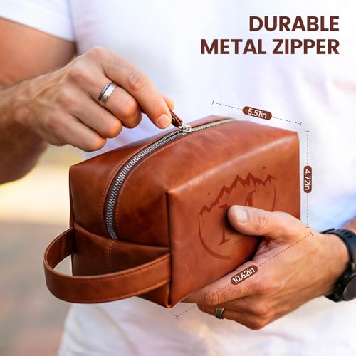 BagUrshion Personalized Men's Toiletry Bag - Water-Resistant PU Leather