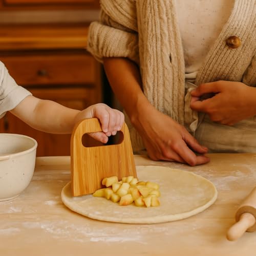 Mrs. Anderson's Bamboo Dough Scraper - 5.91" x 5.63"