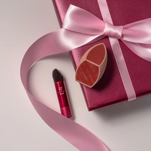 Real Techniques Makeupsaver Duo Gift Set – Foundation Brush & Sponge