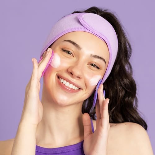 Plum Beauty Heart-Shaped Silicone Skin Scrubber with Suction Cup
