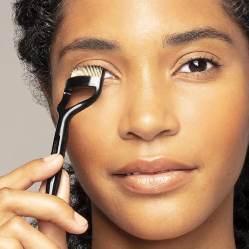 Tweezerman Curl 38 Lash Comb for Almond-Shaped Eyes with Gold Teeth