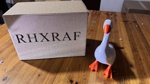 7-Inch Desk Goose Key Holder - Adorable Resin Office Decor