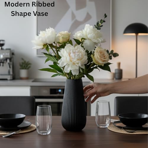 Modern Black Ceramic Vase - Ribbed Fluted Design for Home Decor