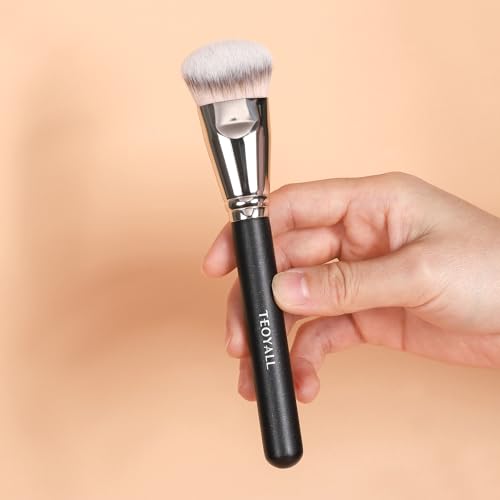 TEOYALL Large Foundation Brush for Seamless Makeup Application