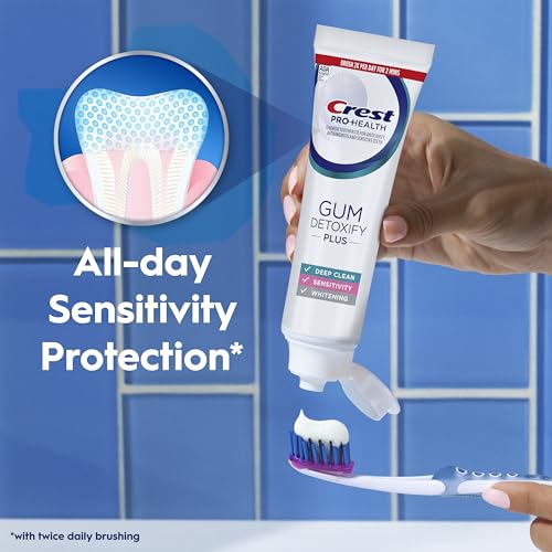 Crest Gum Detoxify Plus Toothpaste, Sensitivity & Whitening, 4.5 oz (3 Pack)