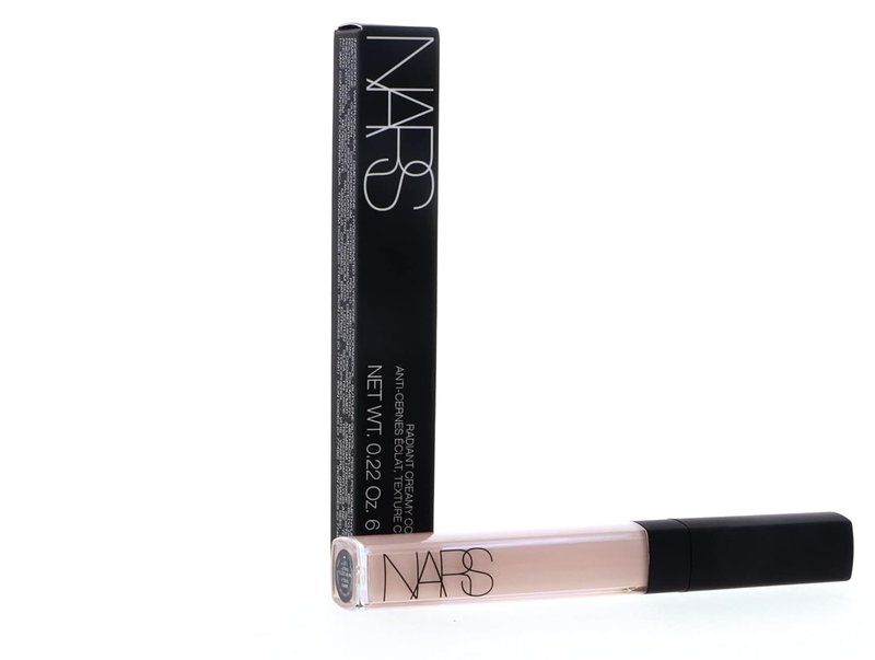Radiant Creamy Concealer - Full Coverage, Long-Lasting Formula | Vanilla Shade