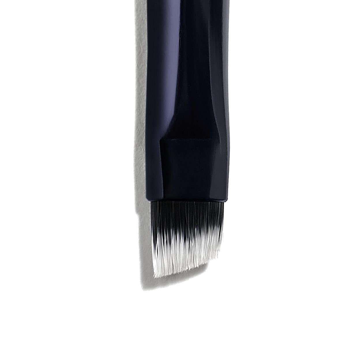 Lune+Aster Eye Definer Duo Brush | Dual-Ended Eye Makeup Brush To Apply Eyeliner, Blend Eyeshadow. Made with Alumium Handle, Vegan Bristles.