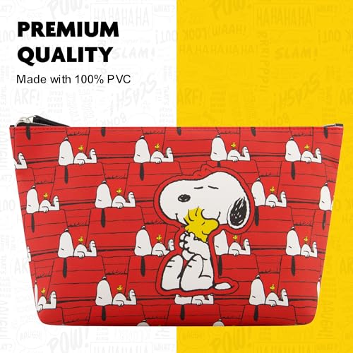 Concept One Peanuts Snoopy and Woodstock Women's Makeup Bag, Red