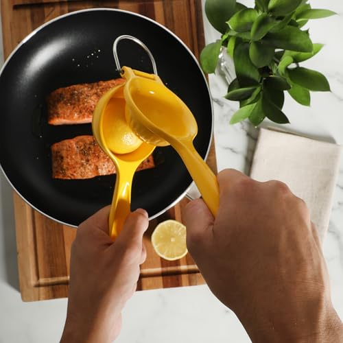 Oster Ravello Manual Lemon and Lime Squeezer - Durable Citrus Juicer