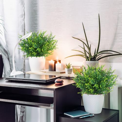 8Pcs UV Resistant Artificial Lavender Plants for Outdoor Decor