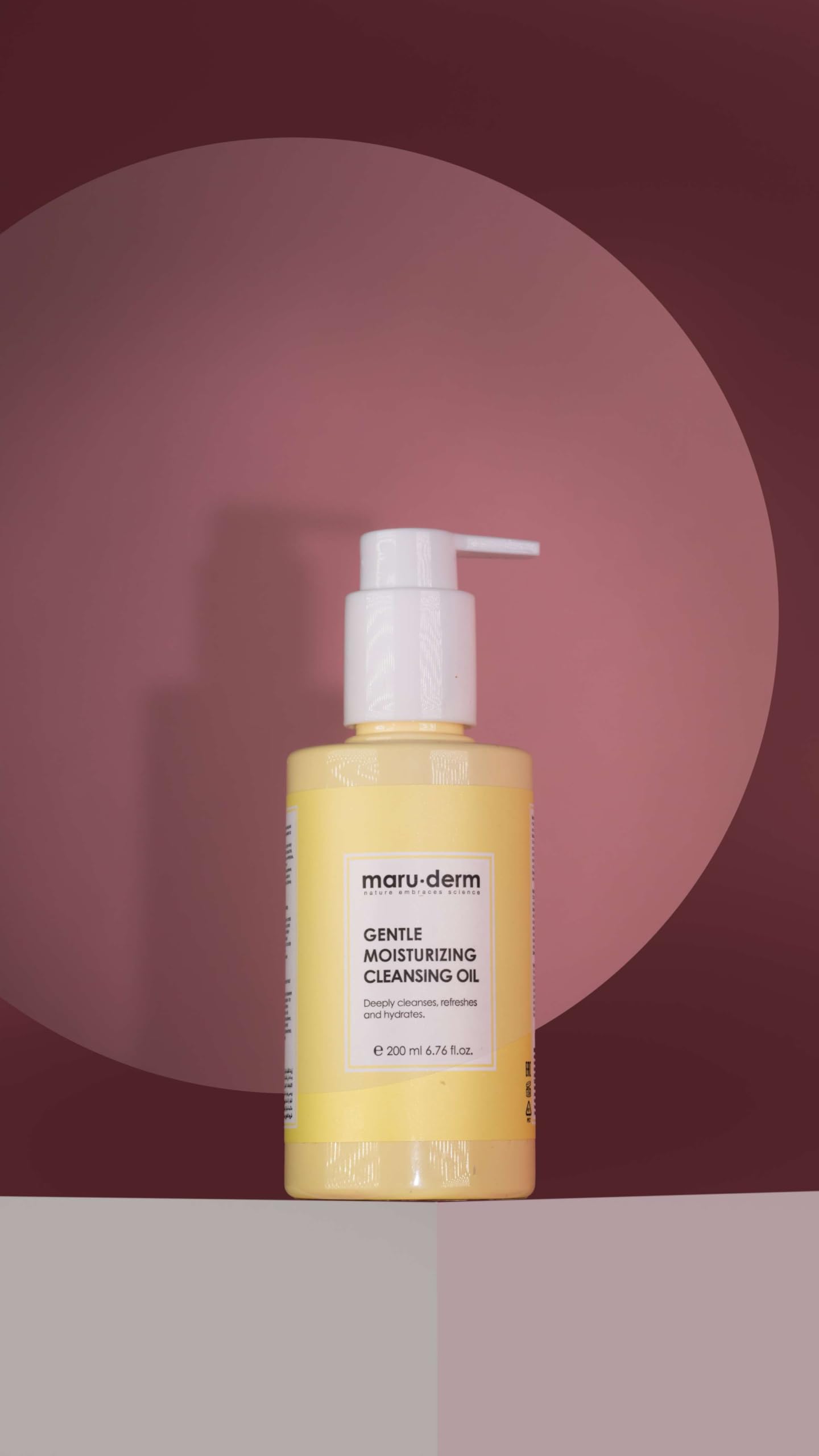 Gentle Cleansing Oil for Face & Body - Makeup Remover & Double Cleanser with Niacinamide & Panthenol - Removes Sunscreen, Sebum & Impurities, Hydrating Formula for Sensitive & Dry Skin – 200ml